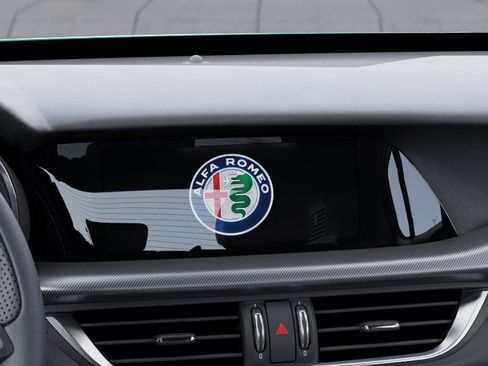 New 2025 Alfa Romeo Stelvio Sprint w/ Convenience Package AWD/4WD image 19