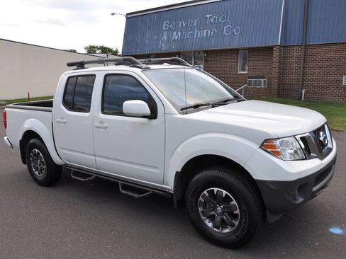 Used 2015 Nissan Frontier PRO-4X w/ Pro-4x Luxury Package AWD/4WD image 6