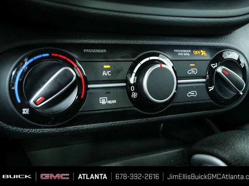 Used 2025 Kia Soul LX FWD image 14