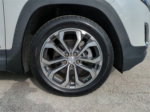 Certified 2020 GMC Terrain SLT w/ Preferred Package image 11