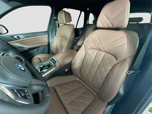 New 2026 BMW X5 xDrive40i AWD/4WD image 22