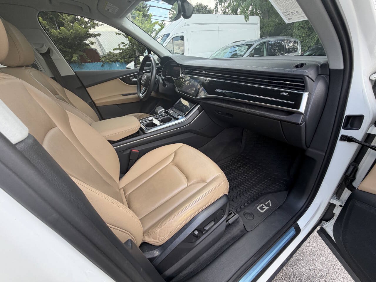 Used 2023 Audi Q7 2.0T Premium w/ Convenience Package AWD/4WD image 21
