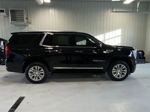 Used 2025 GMC Yukon Denali image 2