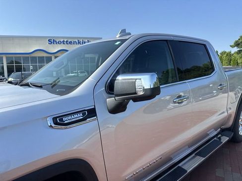 Used 2020 GMC Sierra 1500 SLT w/ SLT Premium Plus Package AWD/4WD image 5