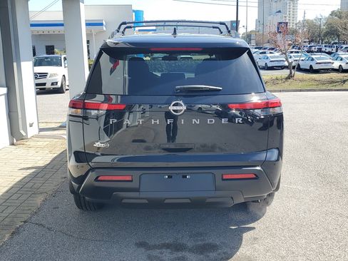 New 2026 Nissan Pathfinder SV image 4