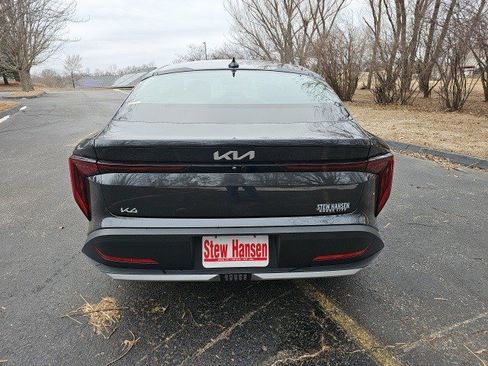 Used 2025 Kia K4 LXS image 5