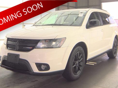 Used 2019 Dodge Journey SE w/ Connectivity Group image 1