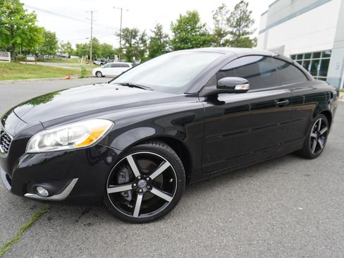 Used 2012 Volvo C70 T5 FWD image 3