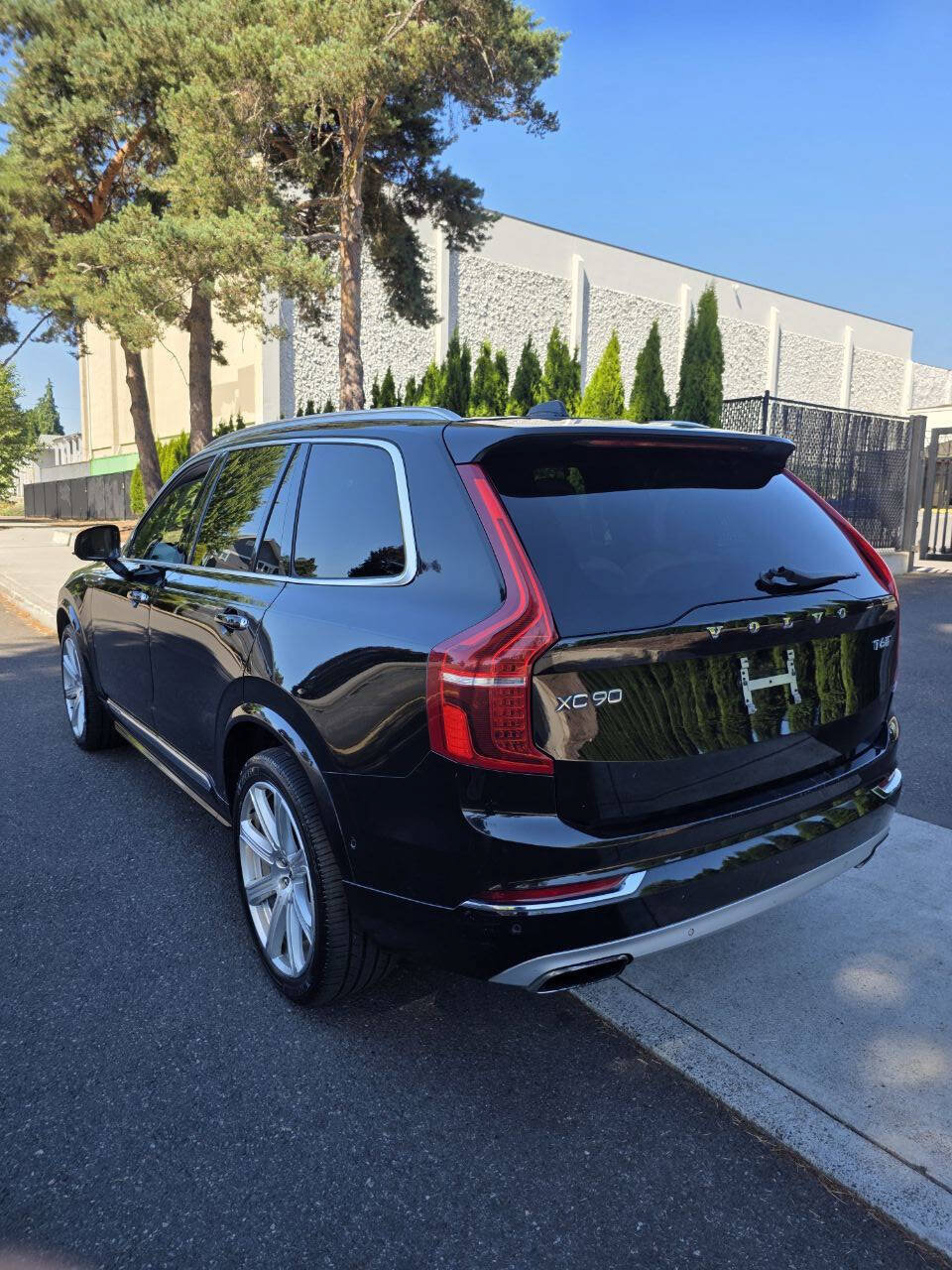 Used 2016 Volvo XC90 T6 Inscription AWD/4WD image 7