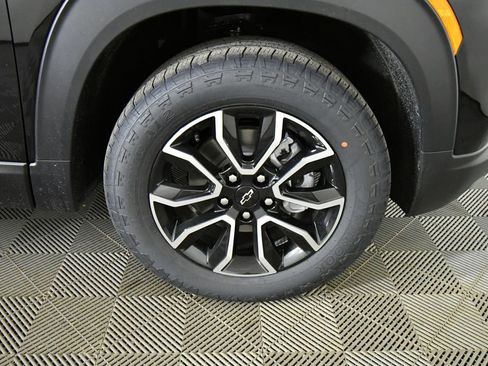 New 2026 Chevrolet TrailBlazer ACTIV AWD/4WD image 17