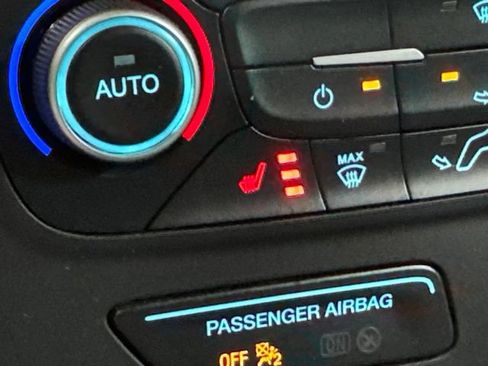 Used 2019 Ford Escape SE AWD/4WD image 4
