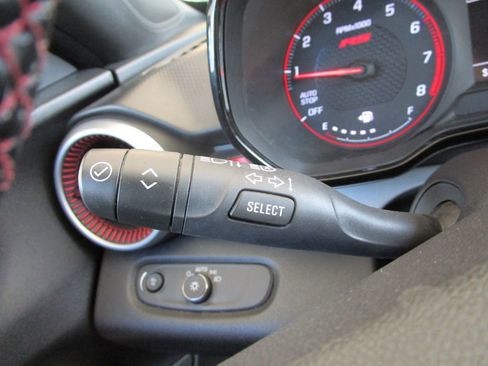 Used 2024 Chevrolet Trax RS w/ Driver Confidence Package FWD image 25
