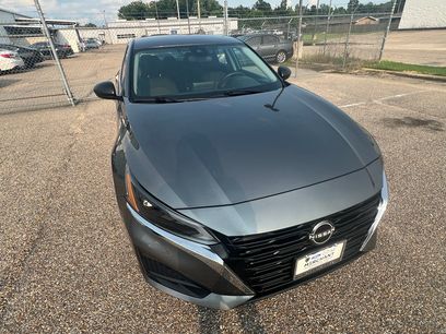 Used 2025 Nissan Altima 2.5 SV