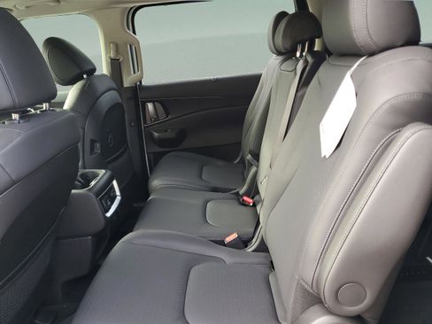 New 2026 Kia Carnival SX Prestige FWD image 9