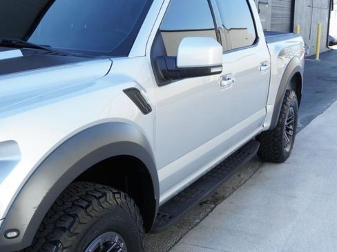 Used 2019 Ford F150 Raptor w/ Equipment Group 802A Luxury image 19
