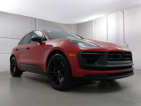 Used 2024 Porsche Macan GTS image 9