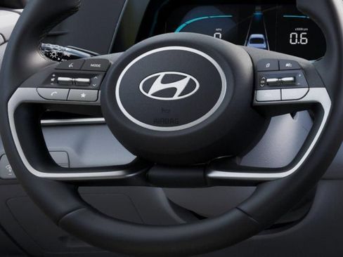 Used 2025 Hyundai Elantra Sport FWD image 15