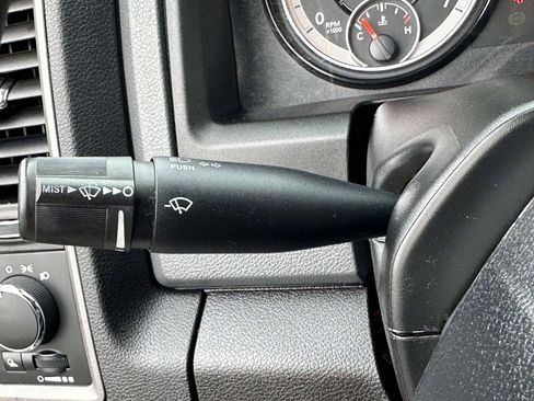 Used 2019 RAM 1500 Tradesman AWD/4WD image 17
