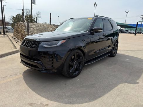 Certified 2024 Land Rover Discovery Dynamic SE image 1