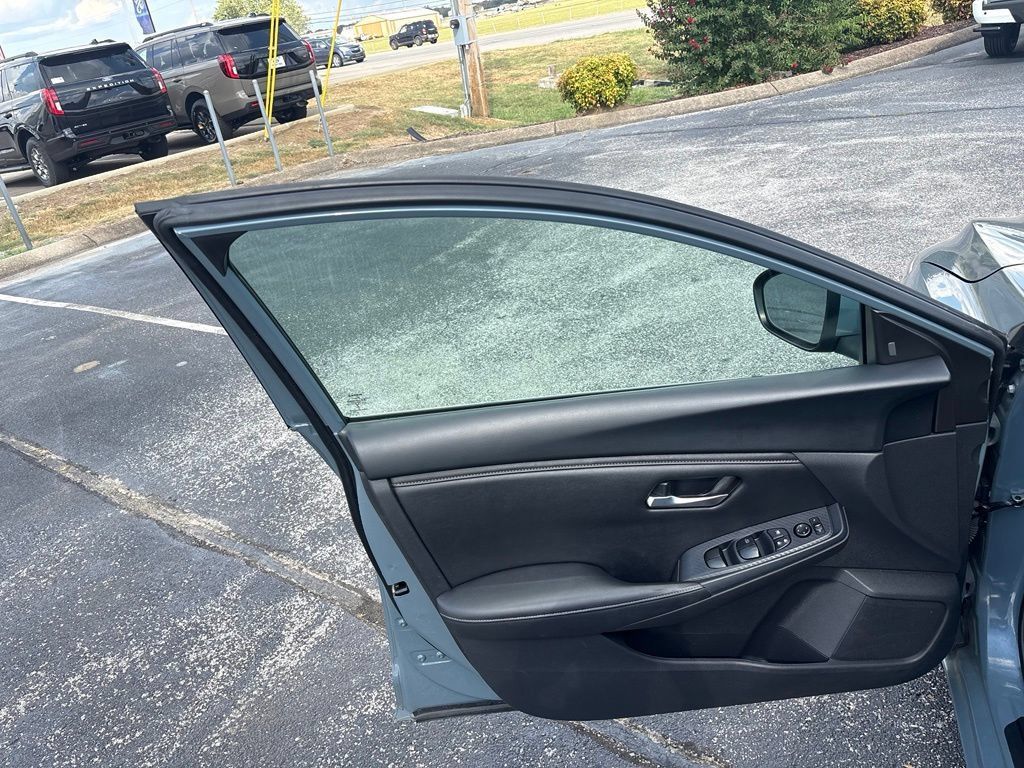Used 2024 Nissan Sentra SV w/ Lighting Package FWD image 21