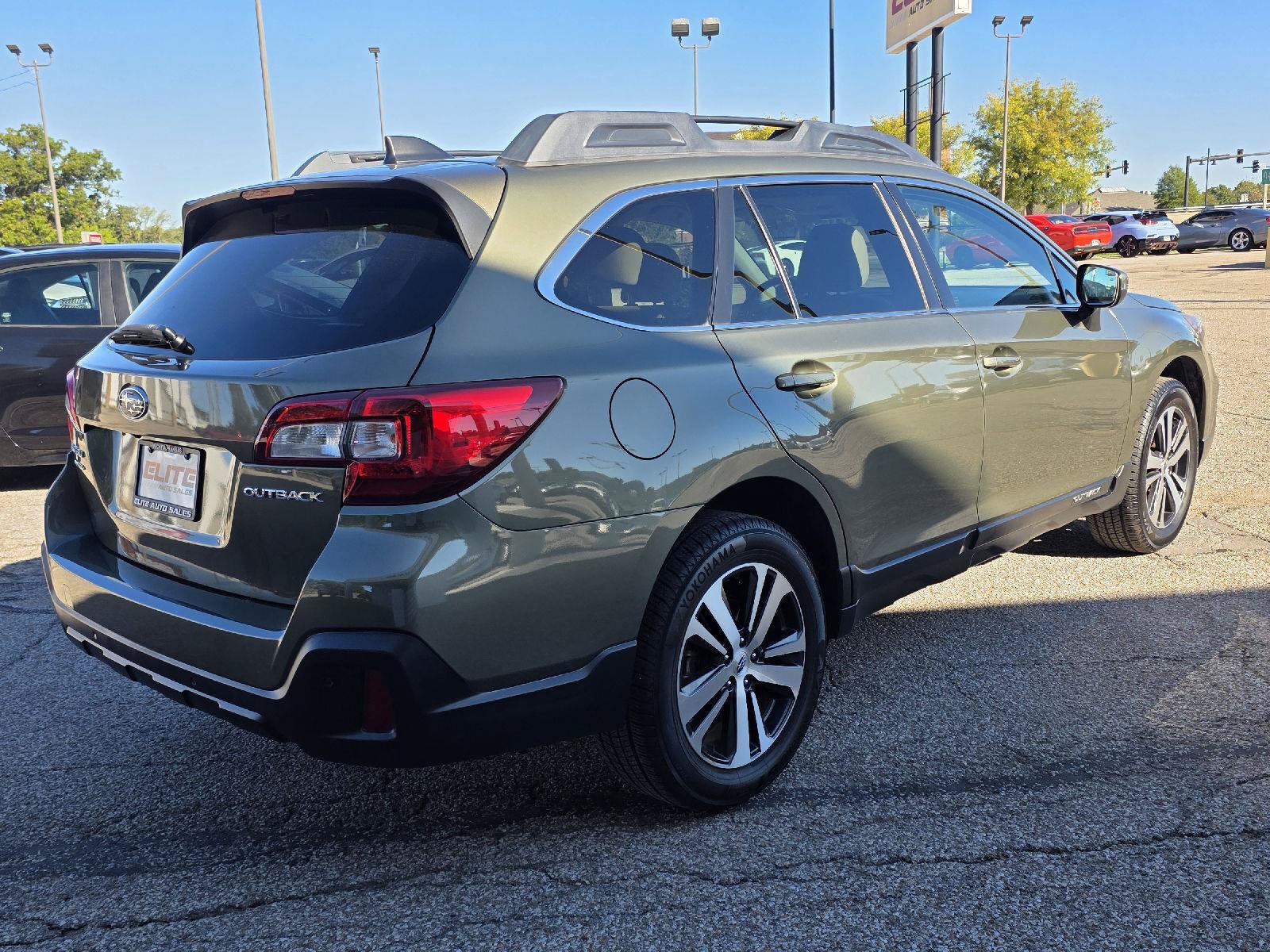 Used 2019 Subaru Outback 2.5i Limited AWD/4WD image 5