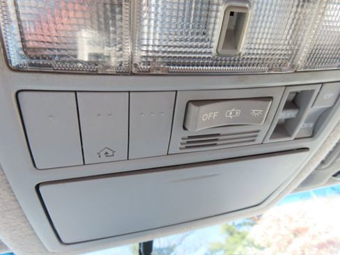 Used 2013 Toyota Highlander SE image 40