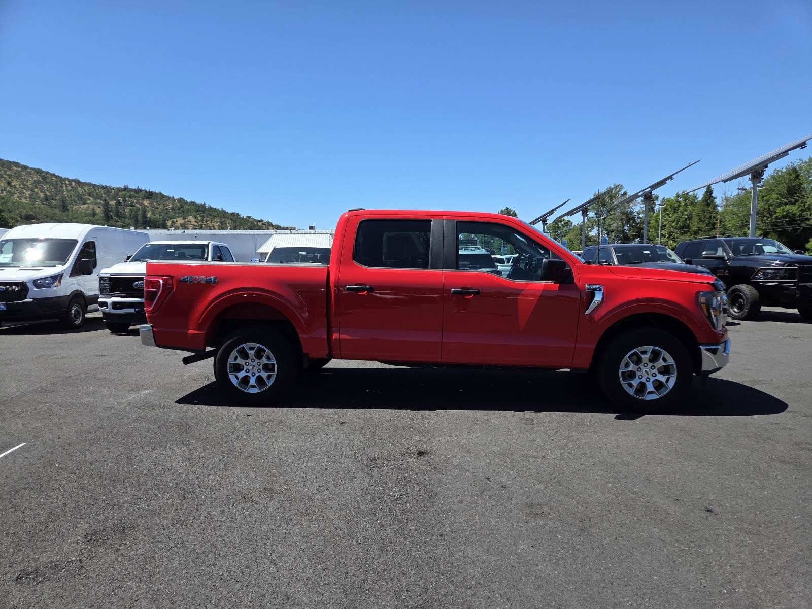 Used 2023 Ford F150 XLT AWD/4WD image 4