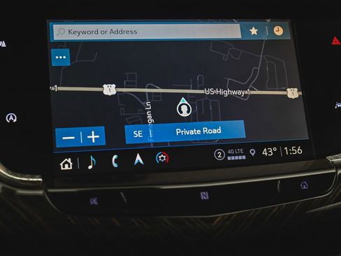 Used 2025 Cadillac XT6 Premium Luxury image 24