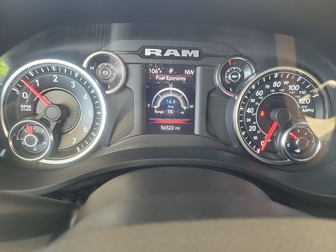Used 2021 RAM 1500 Big Horn AWD/4WD image 25