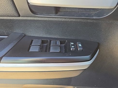 Used 2016 Toyota Tundra SR5 image 34