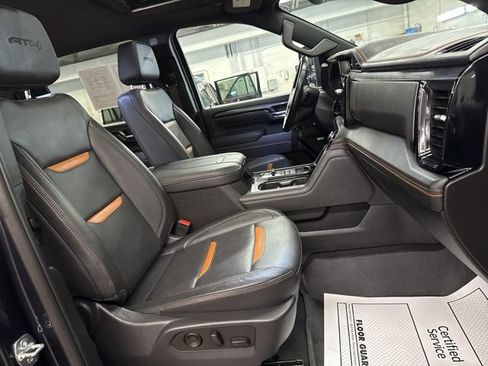 Used 2025 GMC Sierra 2500 AT4 w/ AT4 Preferred Package AWD/4WD image 29