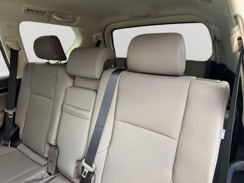 Used 2021 Lexus GX 460 Premium w/ Premium Package AWD/4WD image 26