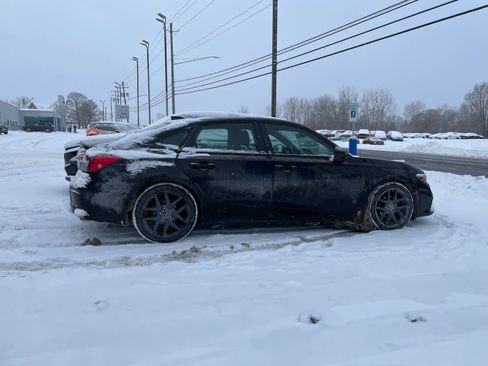 Used 2023 Honda Civic Sport image 2