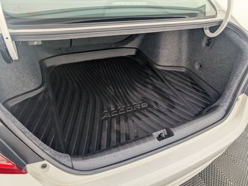 Used 2019 Honda Accord EX image 28