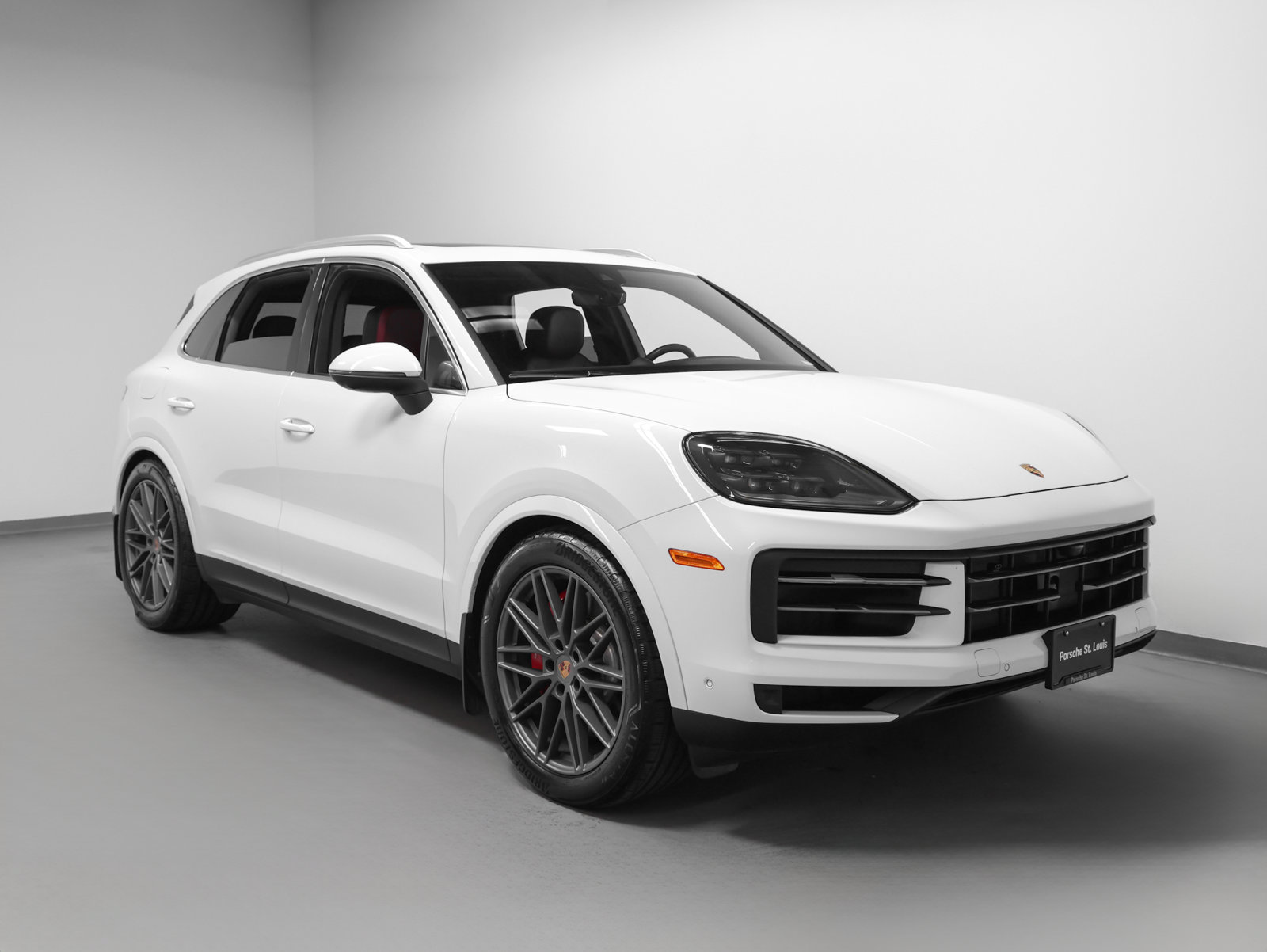 Certified 2025 Porsche Cayenne S AWD/4WD image 10