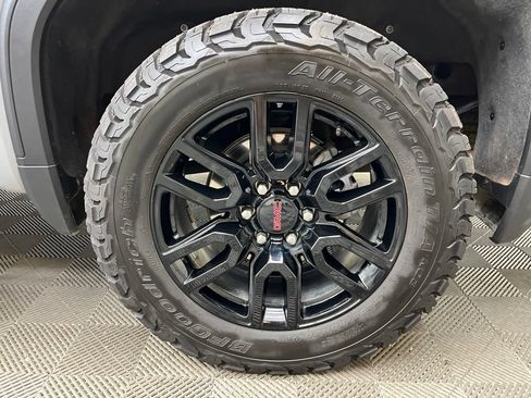 Used 2024 GMC Sierra 1500 Elevation w/ X31 Off-Road Package AWD/4WD image 30