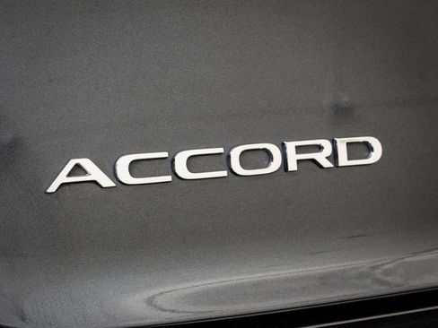 Used 2023 Honda Accord Touring image 19