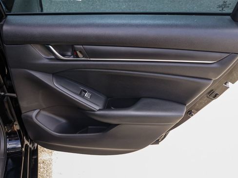 Used 2022 Honda Accord Sport image 18