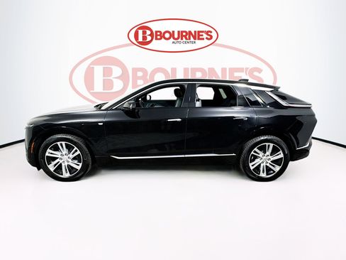 Used 2024 Cadillac Lyriq Tech w/ Driver Assist Package AWD/4WD image 7