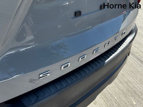 Used 2022 Kia Sorento S image 29