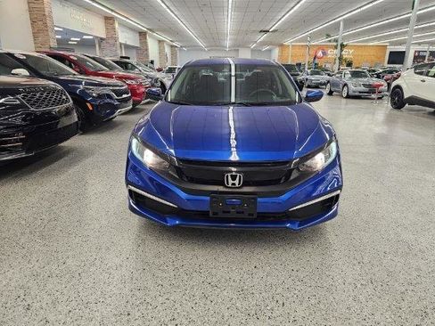 Used 2019 Honda Civic LX image 2