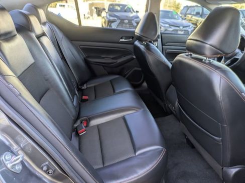 Used 2022 Nissan Altima 2.5 SR w/ Midnight Edition Package image 29