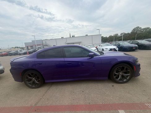 Used 2019 Dodge Charger GT RWD image 4