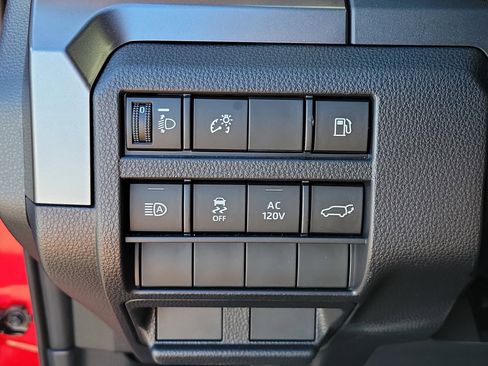 Used 2025 Toyota 4Runner TRD Off-Road Premium image 28