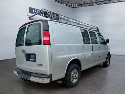 Used 2020 GMC Savana 3500 w/ Driver Convenience Package RWD image 4