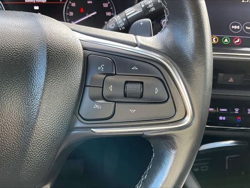 Used 2021 Buick Envision Essence w/ Technology Package I image 22