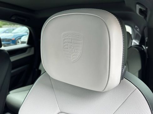 Used 2026 Porsche Cayenne S AWD/4WD image 23