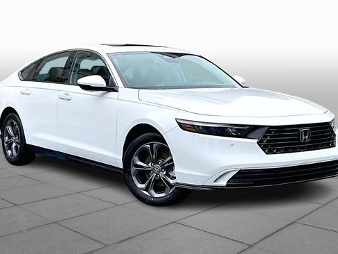 New 2026 Honda Accord EX-L image 2
