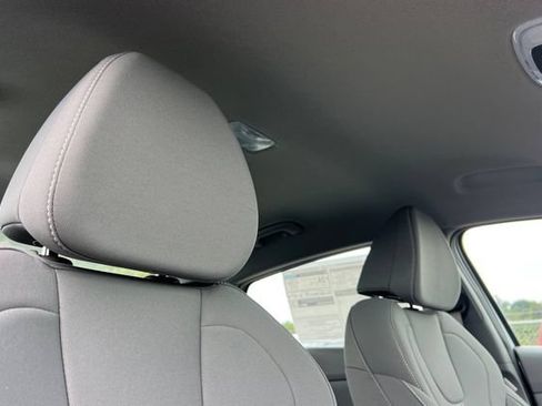 New 2026 Hyundai Elantra Sport FWD image 15