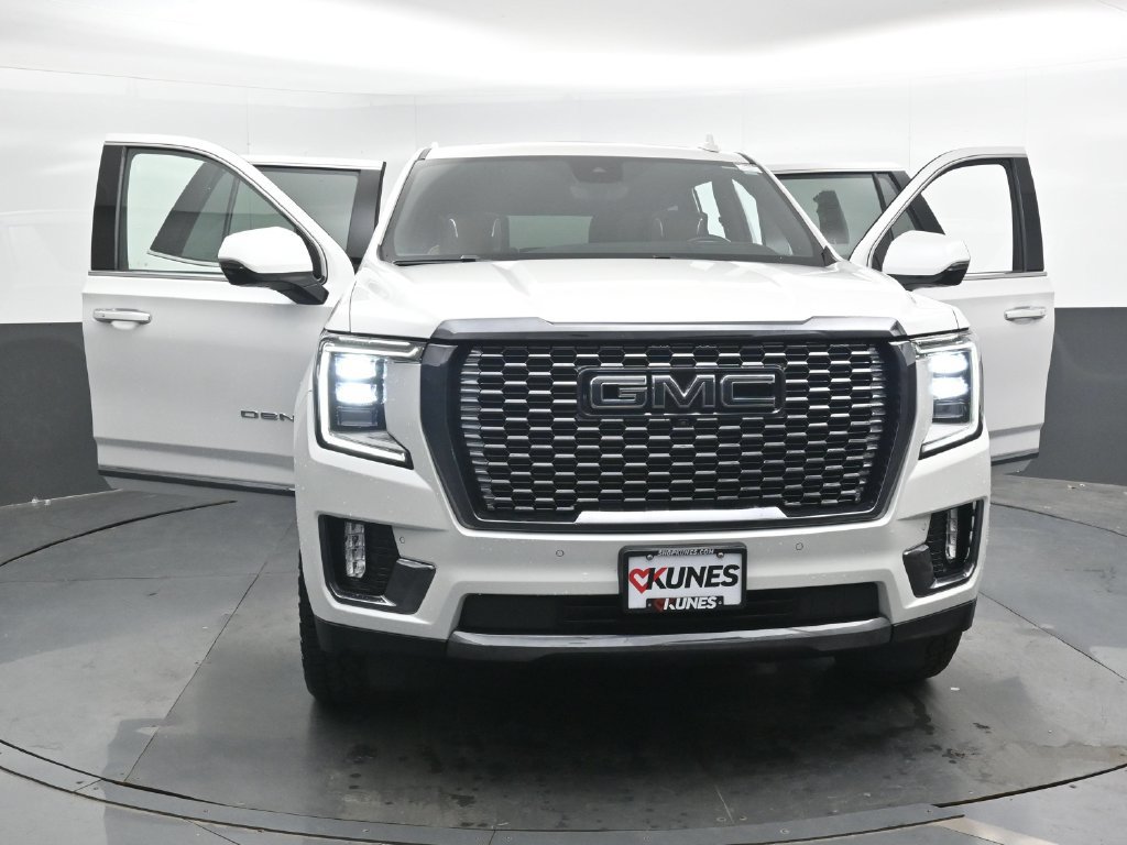 Used 2023 GMC Yukon Denali Ultimate AWD/4WD image 48